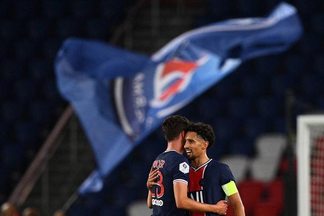 巴萨官方社媒晒猫咪形象新吉祥物