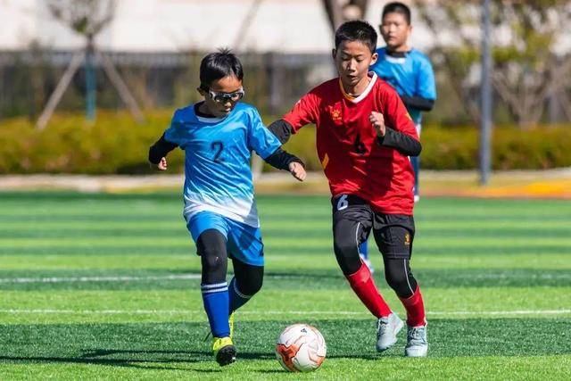杨28+11老鹰险胜凯尔特人 步行者送76人5连败