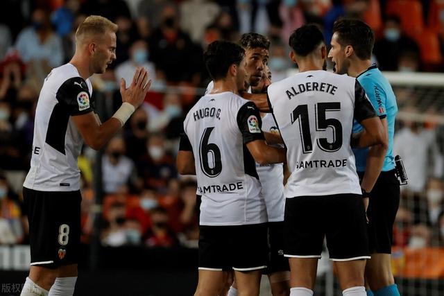 琼斯34分阿不都16+15 新疆3-1浙江晋级总决赛