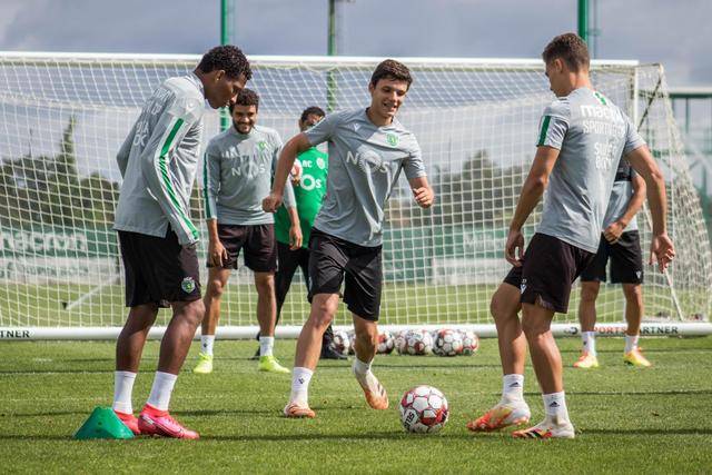 逾2000万人次围观 吉林“冰超”成现象级城市IP